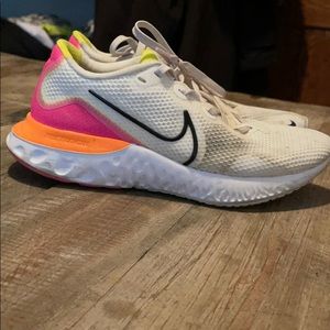 Nike renew
